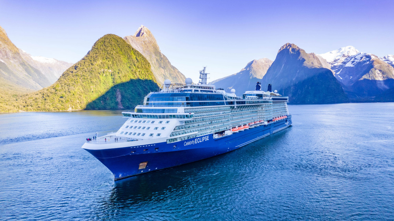 Milford Sound Drone 1 1