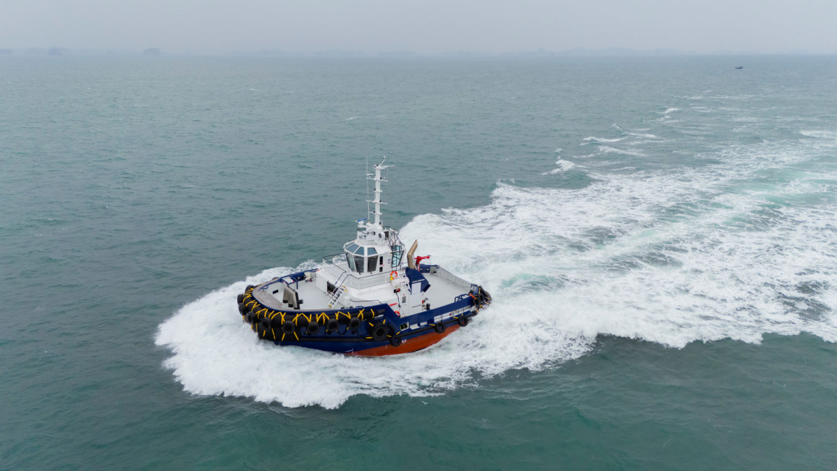 Tug 1